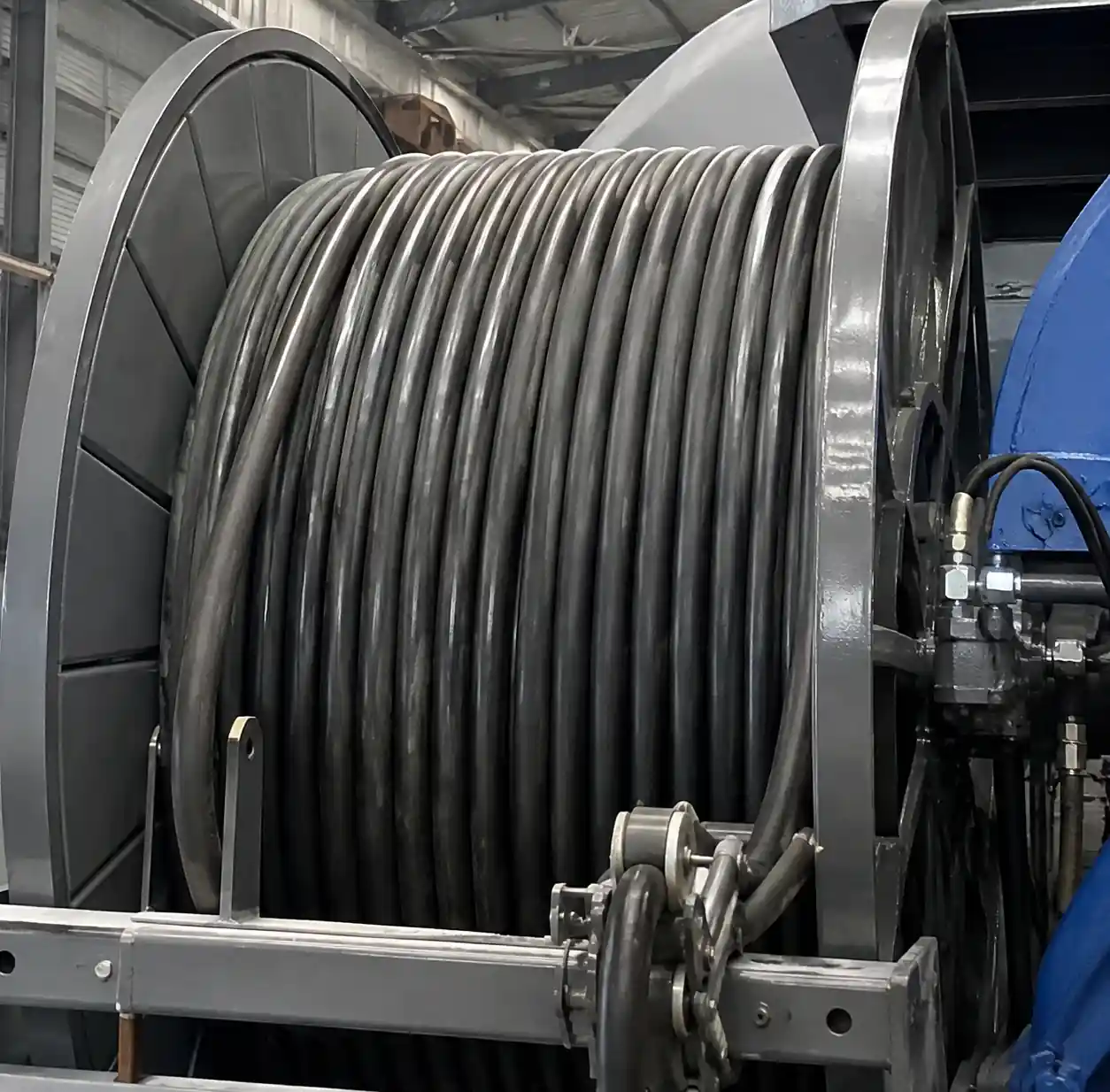 2-hose-layering-alignment-on-drum